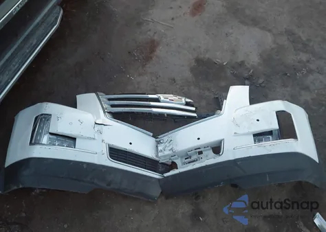 2016 Cadillac Escalade Premium Collection z USA, uszkodzony, nr VIN 1GYS4CKJ2GR322353